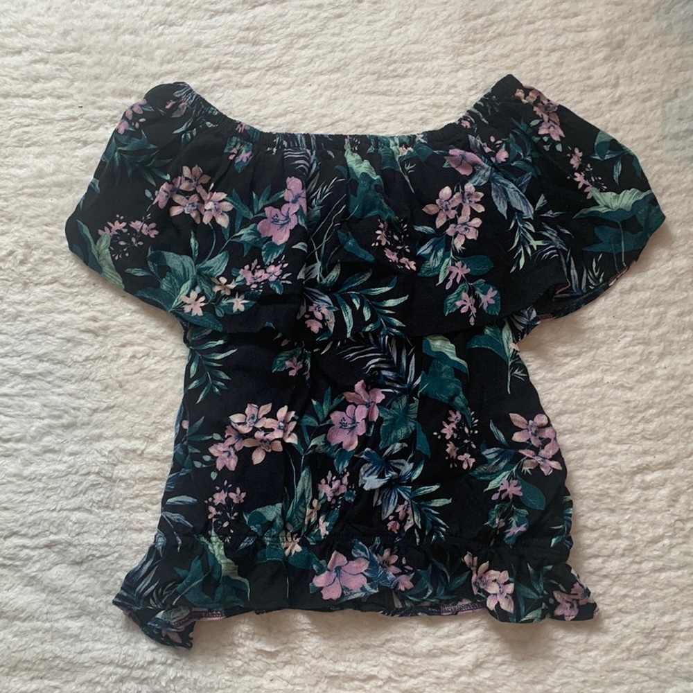 AMERICAN EAGLE OUTFITTERS floral off the shoulder top